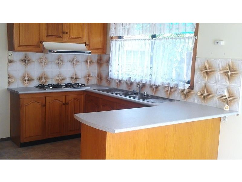 13 Pindari Avenue, Taylors Lakes VIC 3038