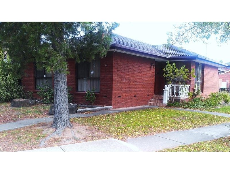 13 Pindari Avenue, Taylors Lakes VIC 3038