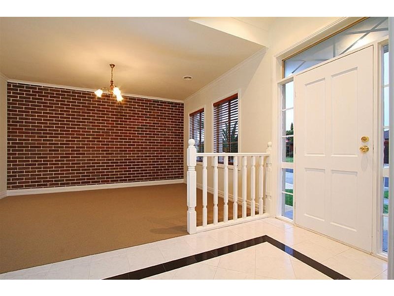 1 Goodenia Place, Hillside VIC 3037