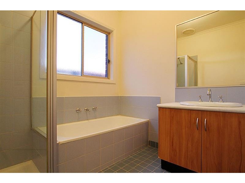 1 Goodenia Place, Hillside VIC 3037