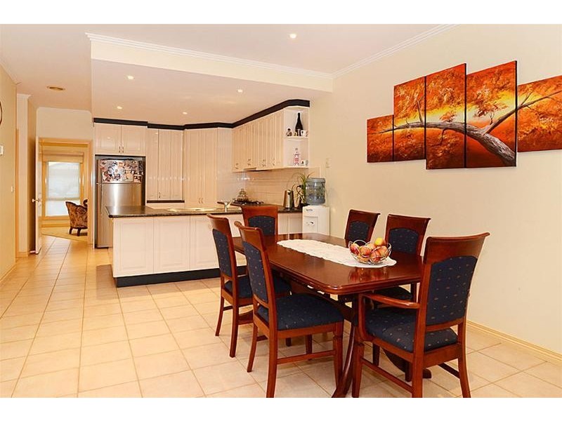 22 Marylou Court, Delahey VIC 3037