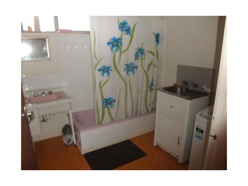 2/100 Fox Street, St Albans VIC 3021