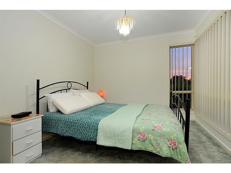 1 Hepburn Place, Sydenham VIC 3037