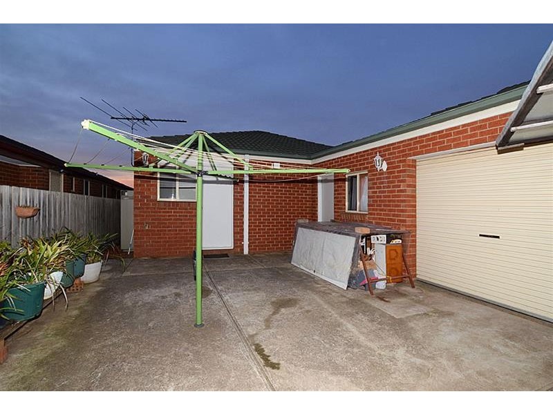1 Hepburn Place, Sydenham VIC 3037