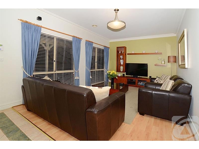 2 Sica Court, Sydenham VIC 3037