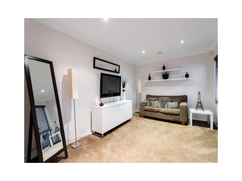 12 Nepean Way, Taylors Hill VIC 3037