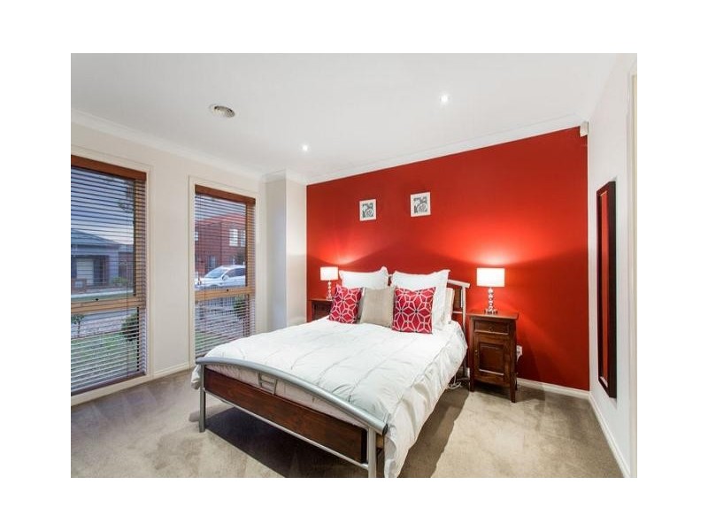 12 Nepean Way, Taylors Hill VIC 3037