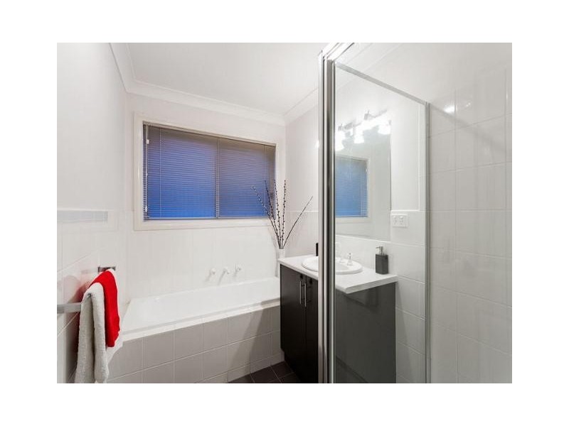 12 Nepean Way, Taylors Hill VIC 3037