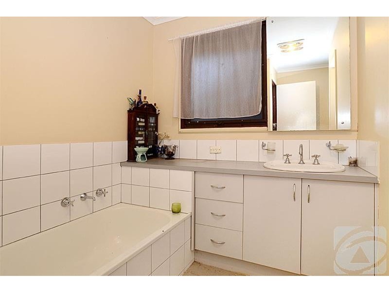 25 License Road, Diggers Rest VIC 3427