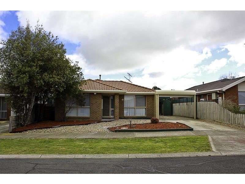 11 Danthonia Street, Delahey VIC 3037