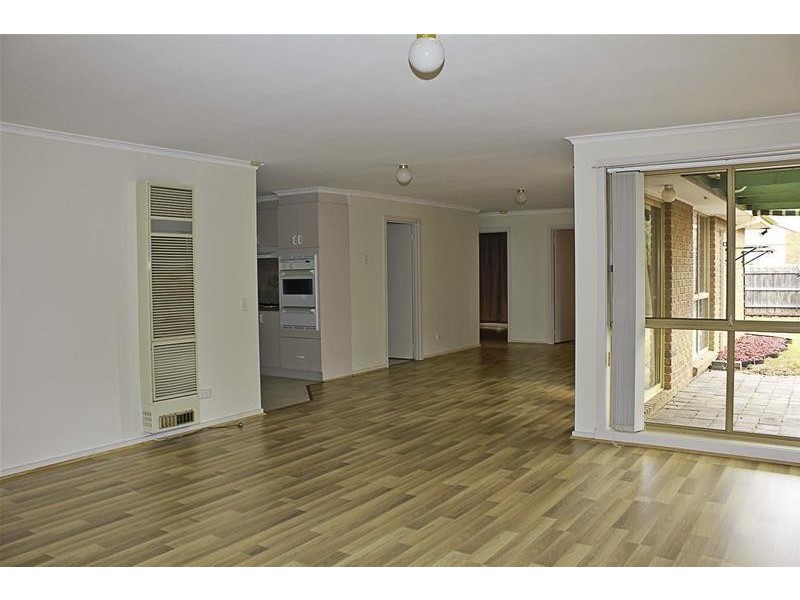 11 Danthonia Street, Delahey VIC 3037