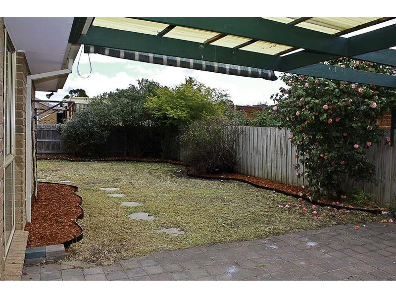 11 Danthonia Street, Delahey VIC 3037