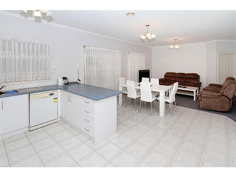 29 Webbs Avenue, Taylors Hill VIC 3037