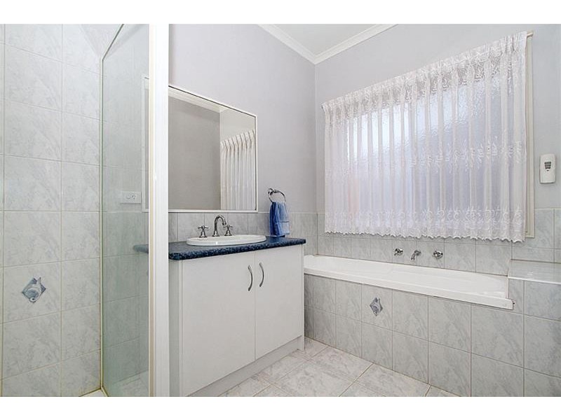 29 Webbs Avenue, Taylors Hill VIC 3037