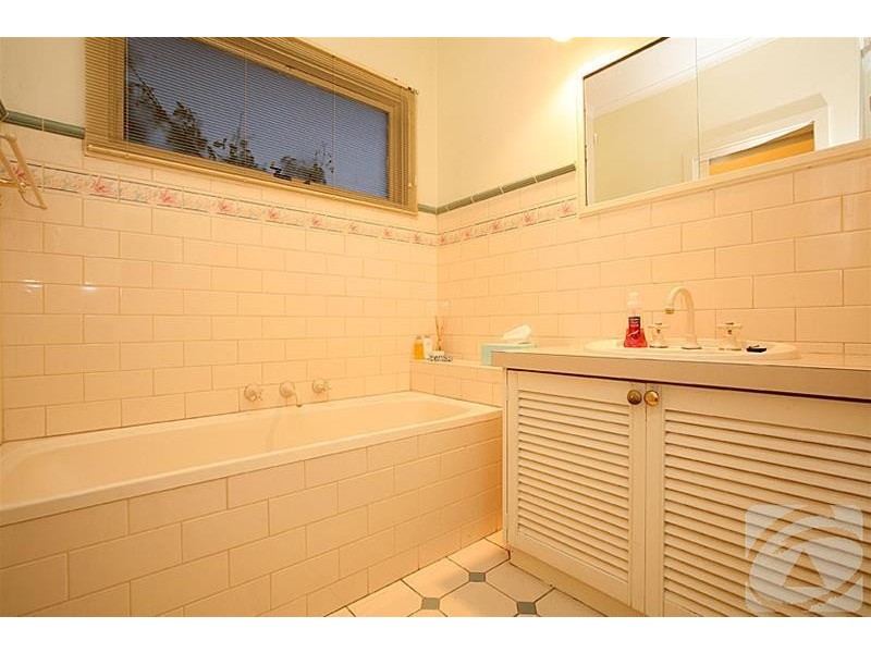 15 Pindari Avenue, Taylors Lakes VIC 3038