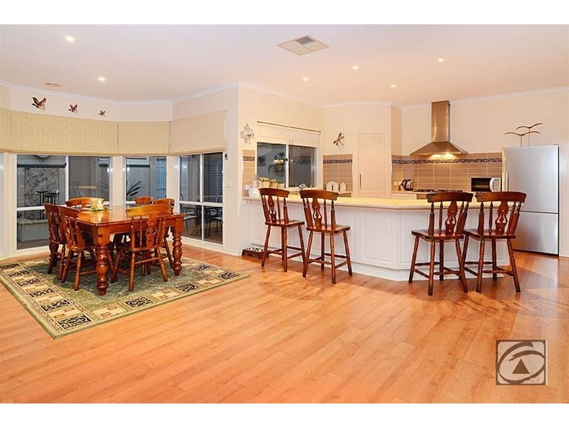 30 Taylors Hill Boulevard, Taylors Hill VIC 3037