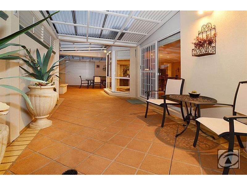 30 Taylors Hill Boulevard, Taylors Hill VIC 3037