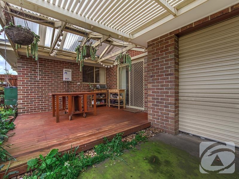 4/107-109 Pecks Road, Sydenham VIC 3037
