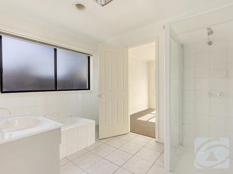 1/69 Delbridge Drive, Sydenham VIC 3037