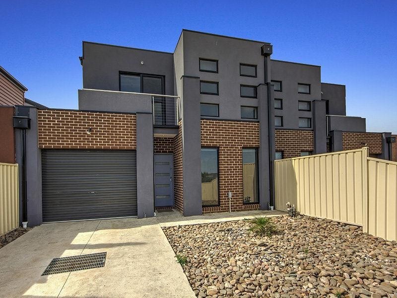 1/76 Greenhills Drive, Kurunjang VIC 3337