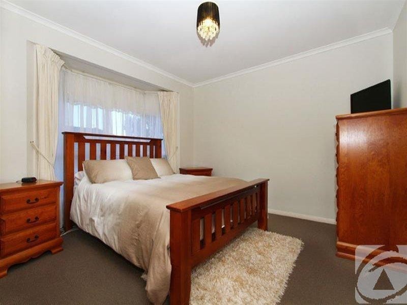 7 Shannon Way, Sydenham VIC 3037