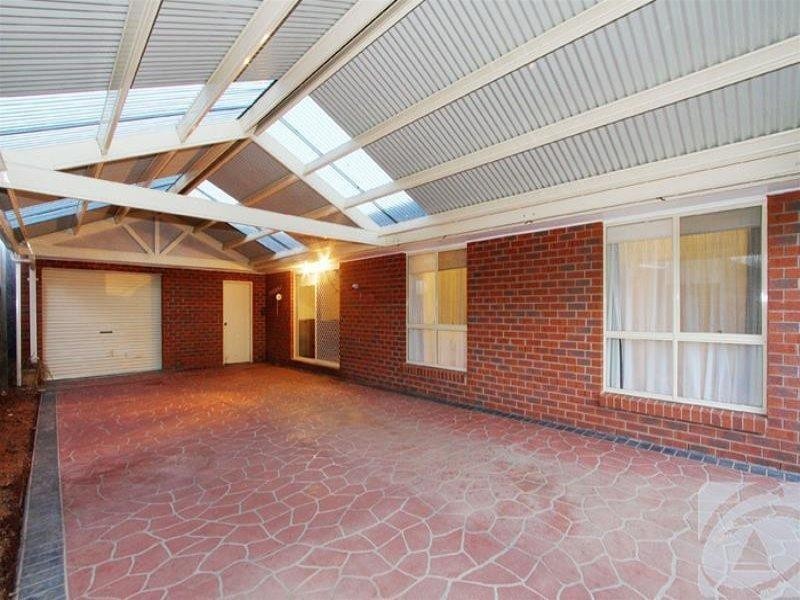 7 Shannon Way, Sydenham VIC 3037