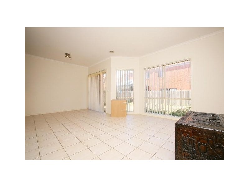 2 The Glades, Taylors Hill VIC 3037