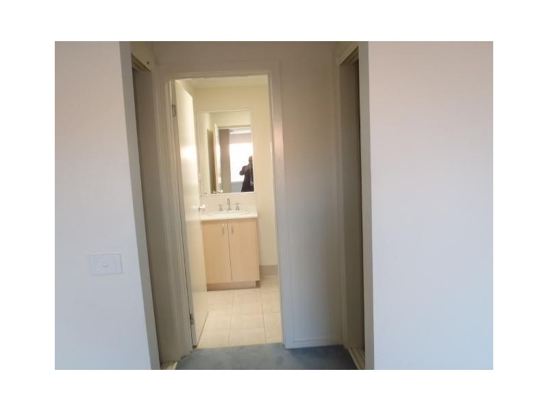 2 The Glades, Taylors Hill VIC 3037