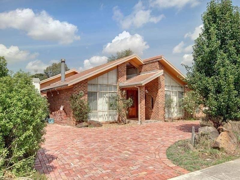 41 Fastnet Drive, Taylors Lakes VIC 3038