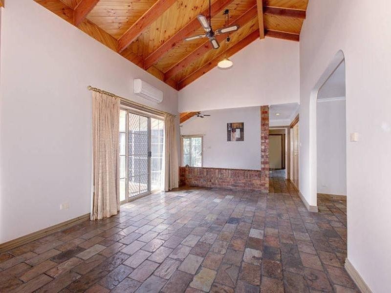 41 Fastnet Drive, Taylors Lakes VIC 3038