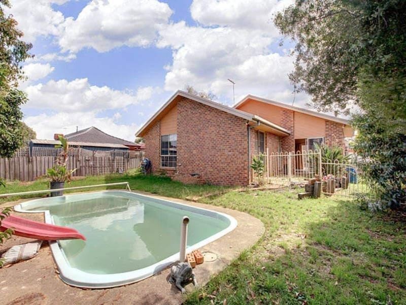 41 Fastnet Drive, Taylors Lakes VIC 3038