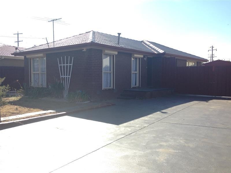 3 Vista Drive, Melton VIC 3337