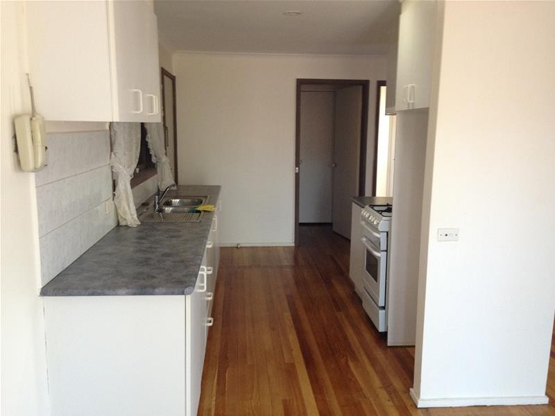 3 Vista Drive, Melton VIC 3337