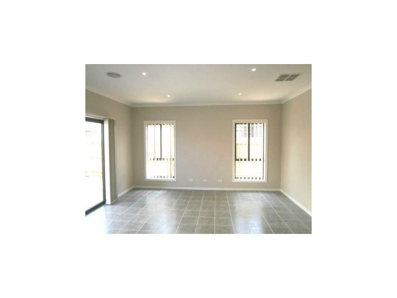 44 Clearwood Drive, Truganina VIC 3029