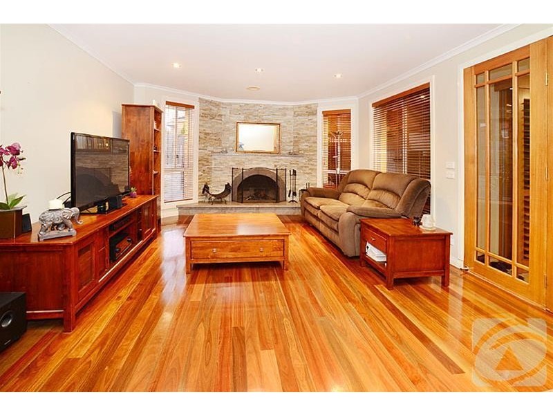 7 Dryburgh Place, Hillside VIC 3037