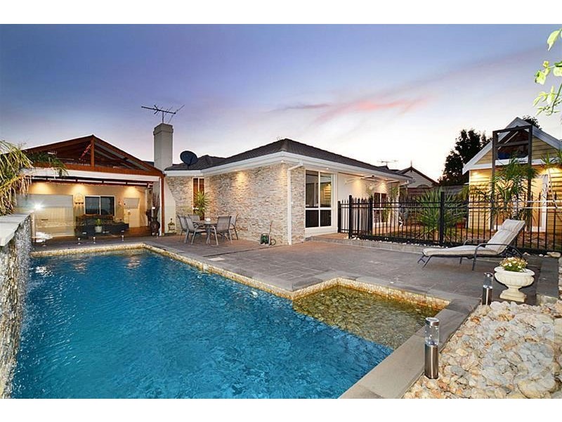 7 Dryburgh Place, Hillside VIC 3037