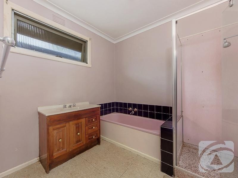 39 Helen Street, St Albans VIC 3021