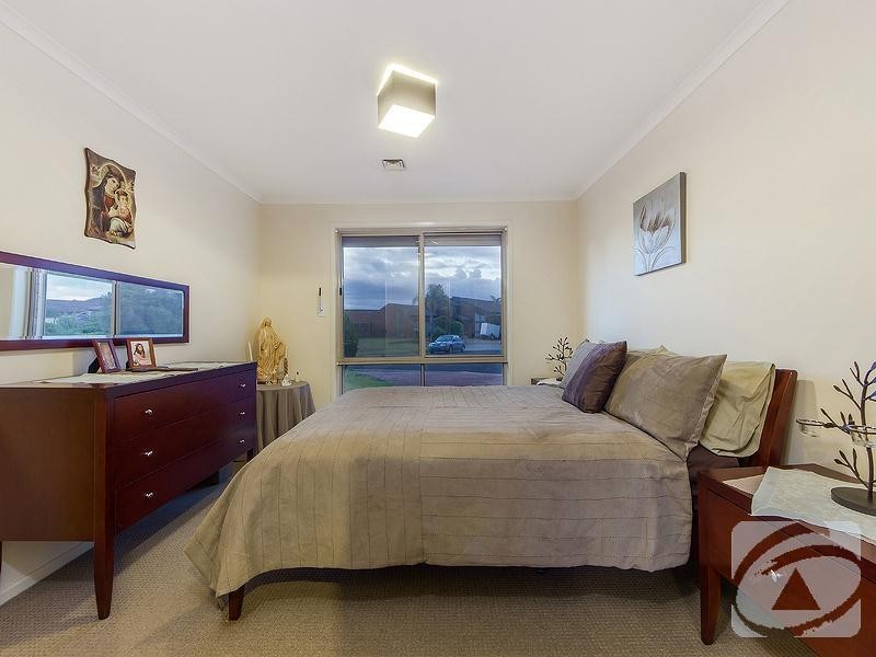 4 Marriot Road, Keilor Downs VIC 3038