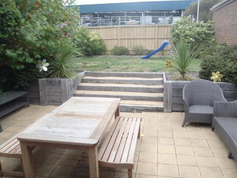 11 Wentworth Drive, Taylors Lakes VIC 3038