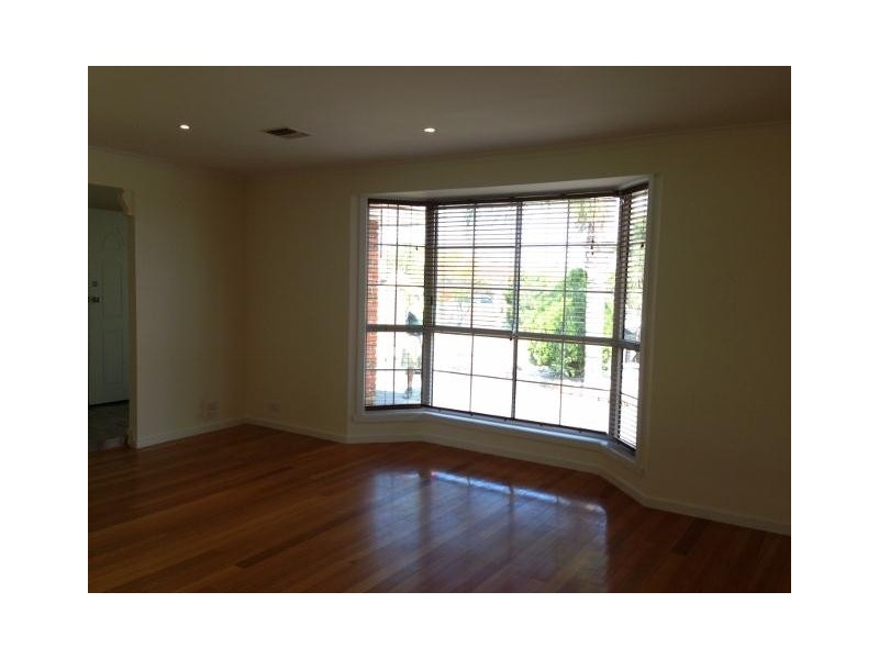 16 Kiev Walk, Delahey VIC 3037