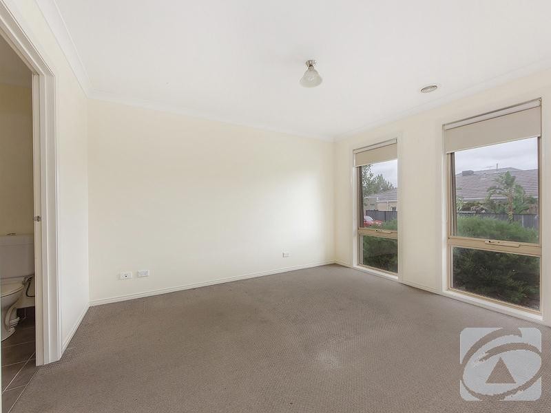 6 Penrose Mews, Hillside VIC 3037