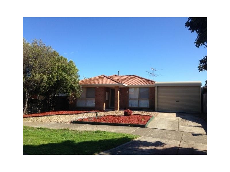 11 Danthonia Street, Delahey VIC 3037