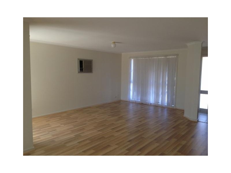 11 Danthonia Street, Delahey VIC 3037