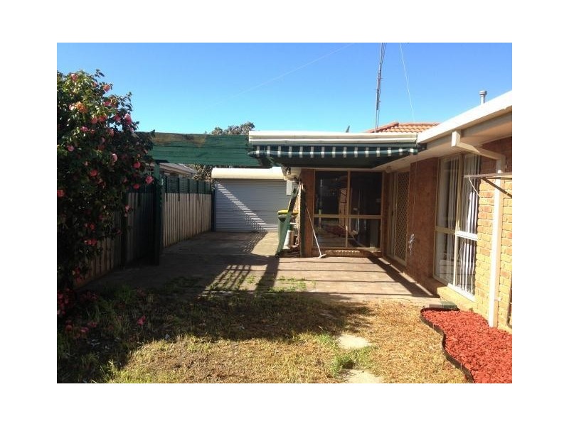 11 Danthonia Street, Delahey VIC 3037