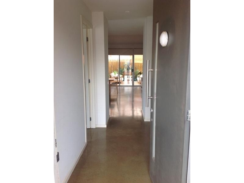 6 Verdon Avenue, Caroline Springs VIC 3023