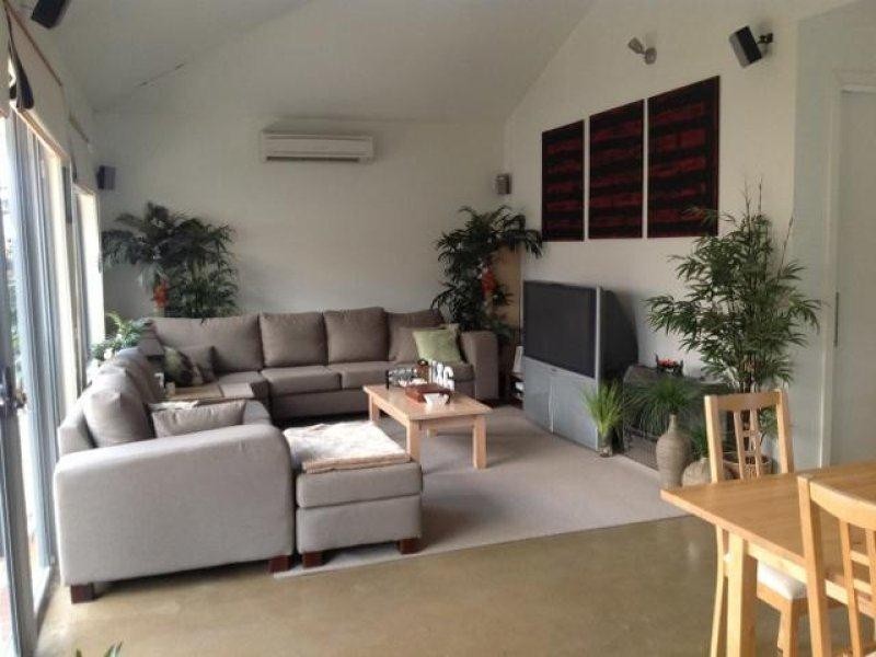 6 Verdon Avenue, Caroline Springs VIC 3023