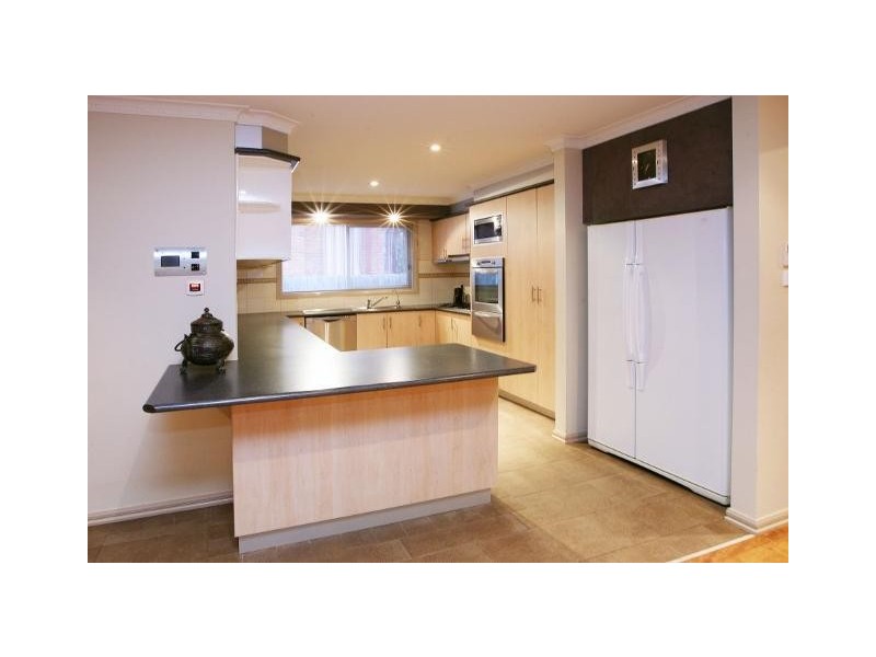 50 Admirals Crescent, Taylors Lakes VIC 3038