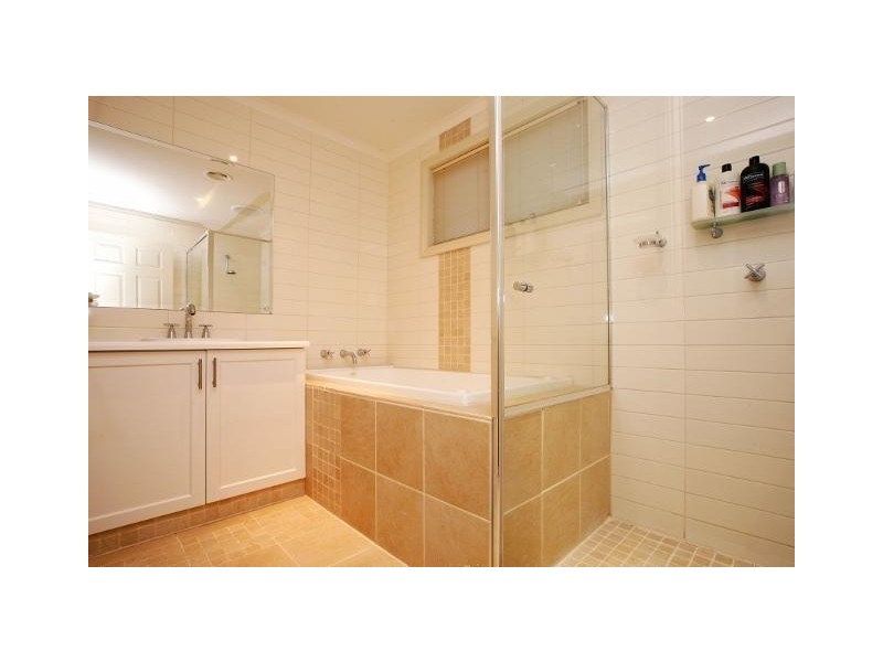 50 Admirals Crescent, Taylors Lakes VIC 3038