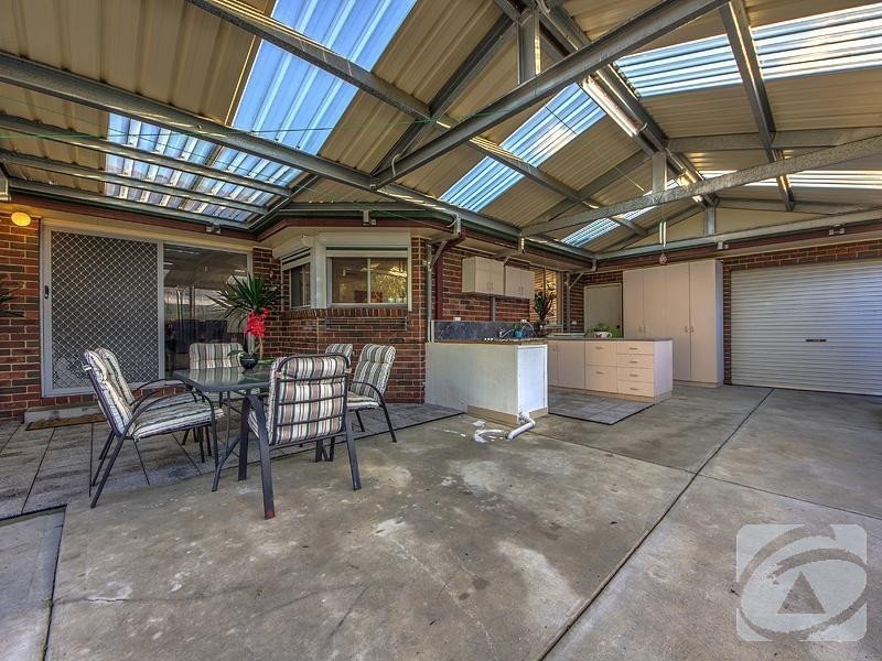 5 Antionetta Way, Hillside VIC 3037