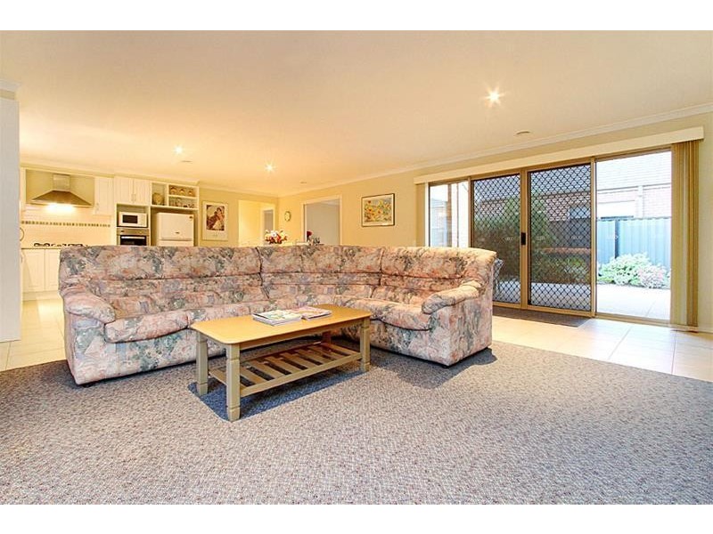 71 Domain Drive, Hillside VIC 3037